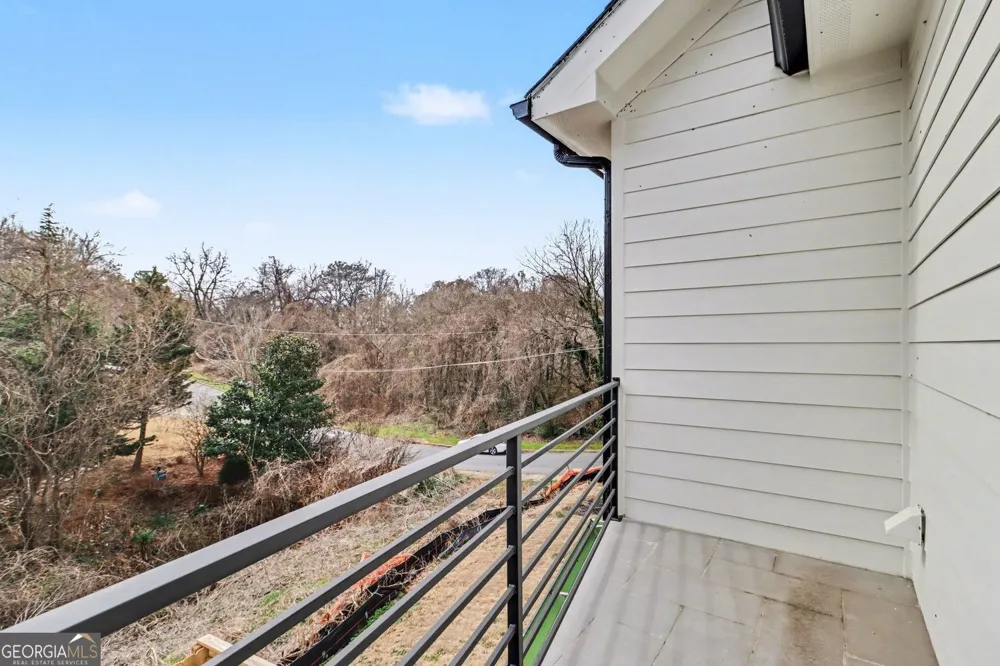 327 Ohm AVE Scottdale, GA 30079