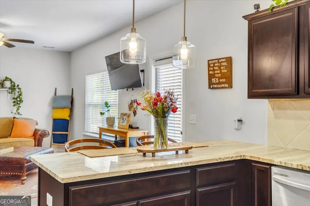 276 Brightleaf CIR Hinesville, GA 31313