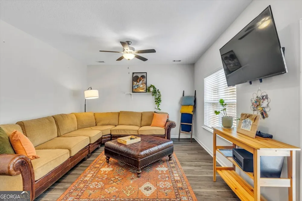 276 Brightleaf CIR Hinesville, GA 31313