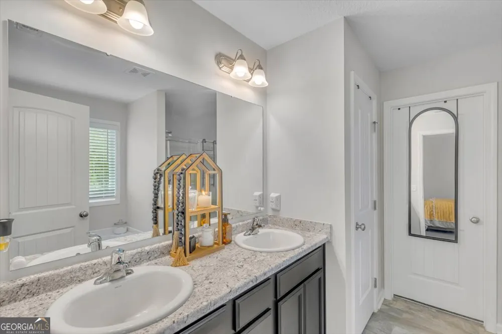 276 Brightleaf CIR Hinesville, GA 31313