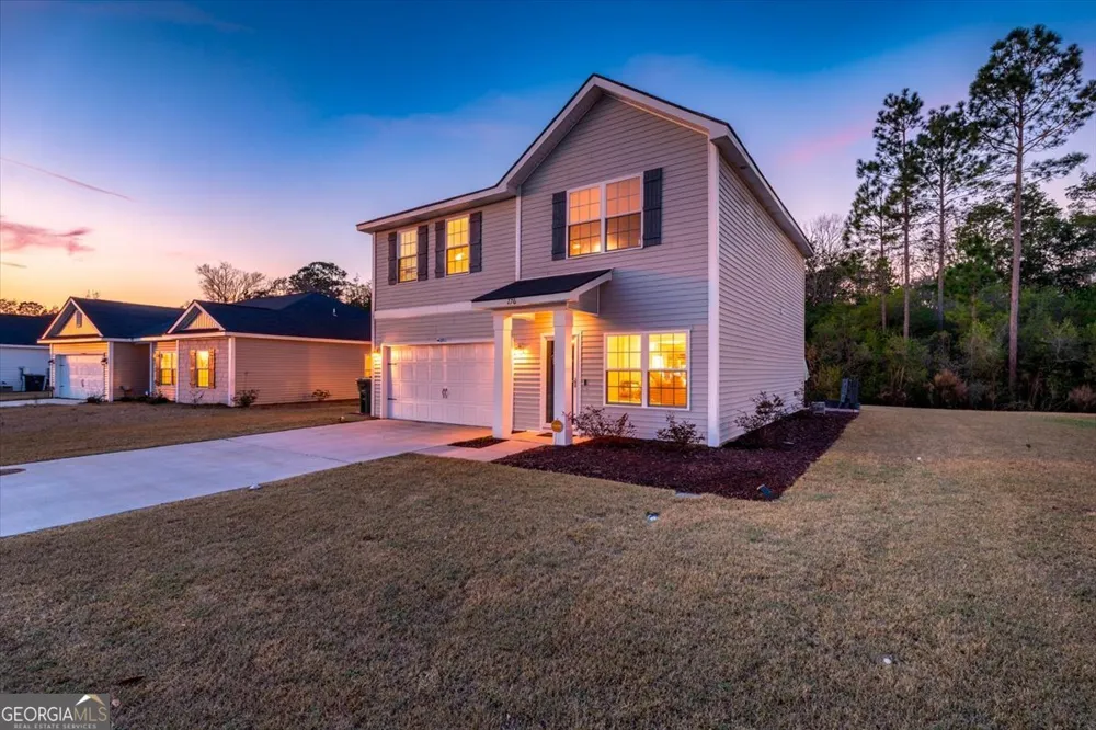 276 Brightleaf CIR Hinesville, GA 31313