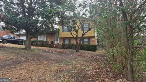 3762 Fairington DR