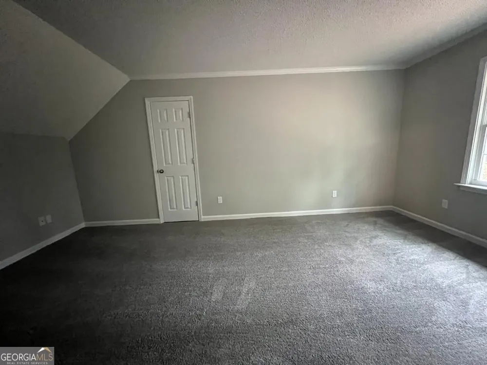 1435 E Lake DR Screven, GA 31560