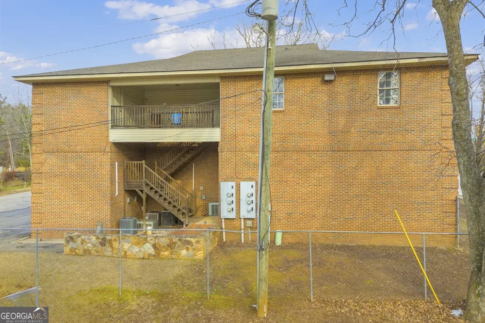 19 Glenn Carrie Hull, GA 30646