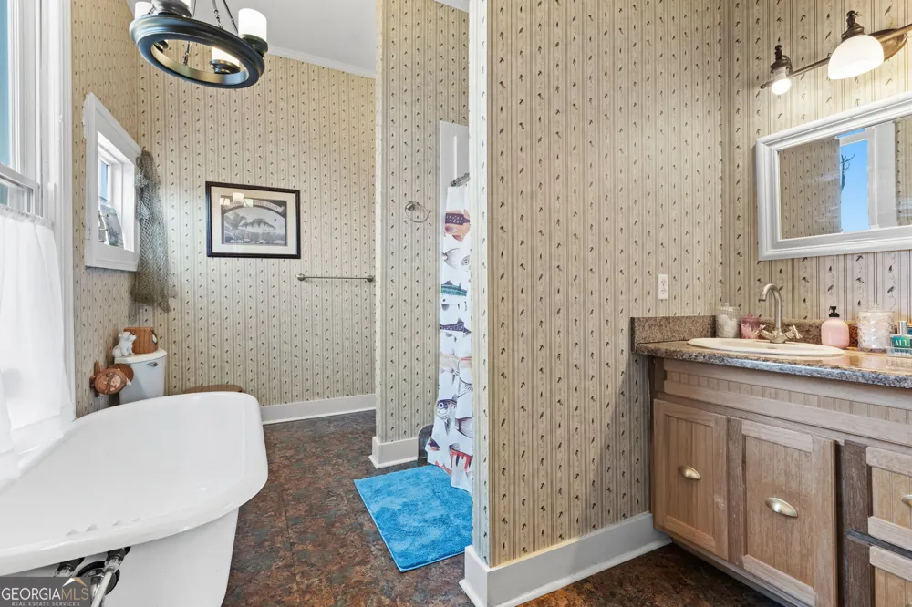 110 E Artesian AVE Montezuma, GA 31063