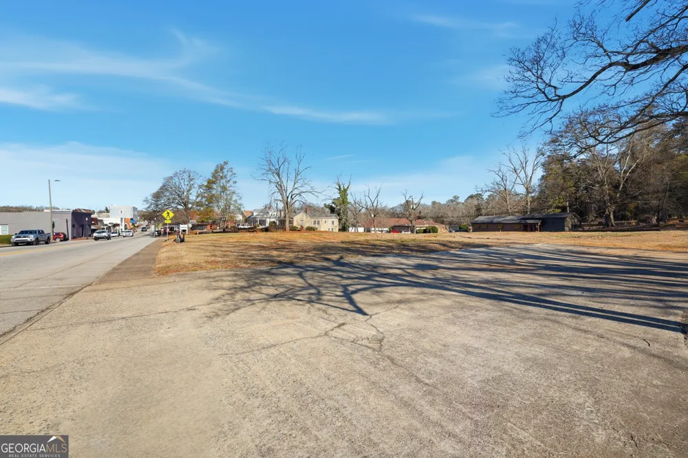 1284 Washington ST Clarkesville, GA 30523