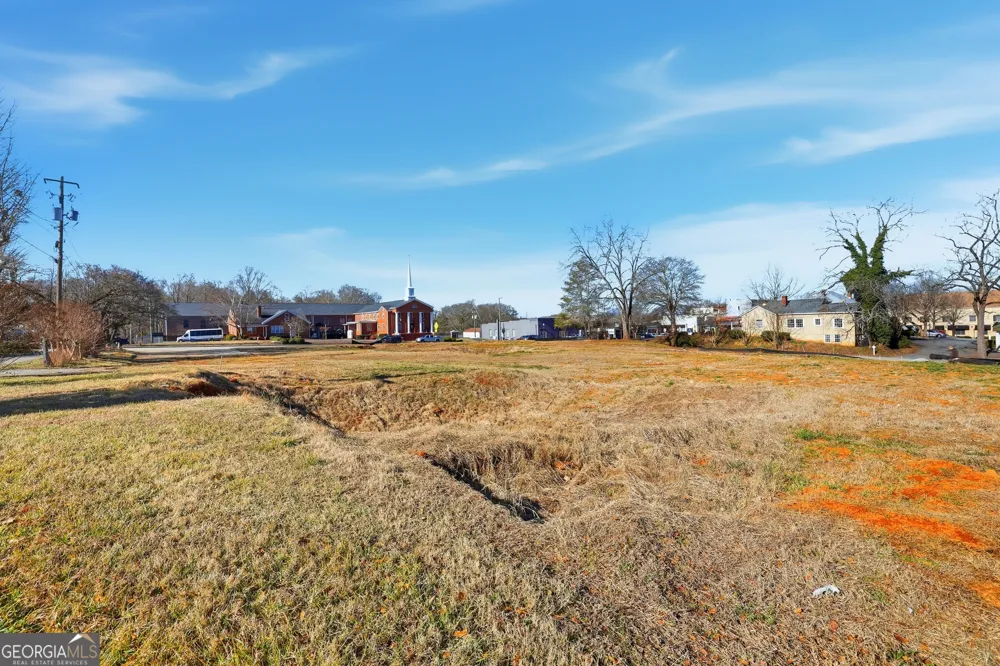 1284 Washington ST Clarkesville, GA 30523