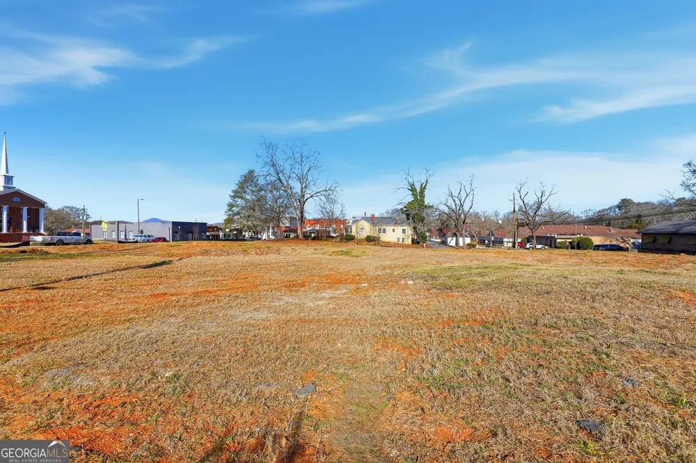 1284 Washington ST Clarkesville, GA 30523