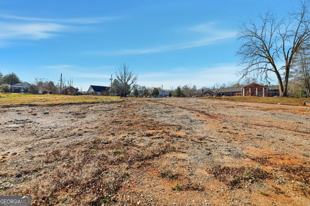 1284 Washington ST Clarkesville, GA 30523