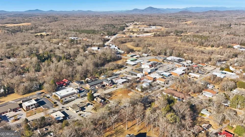 1284 Washington ST Clarkesville, GA 30523