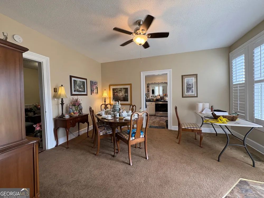 205 White RD Byron, GA 31008
