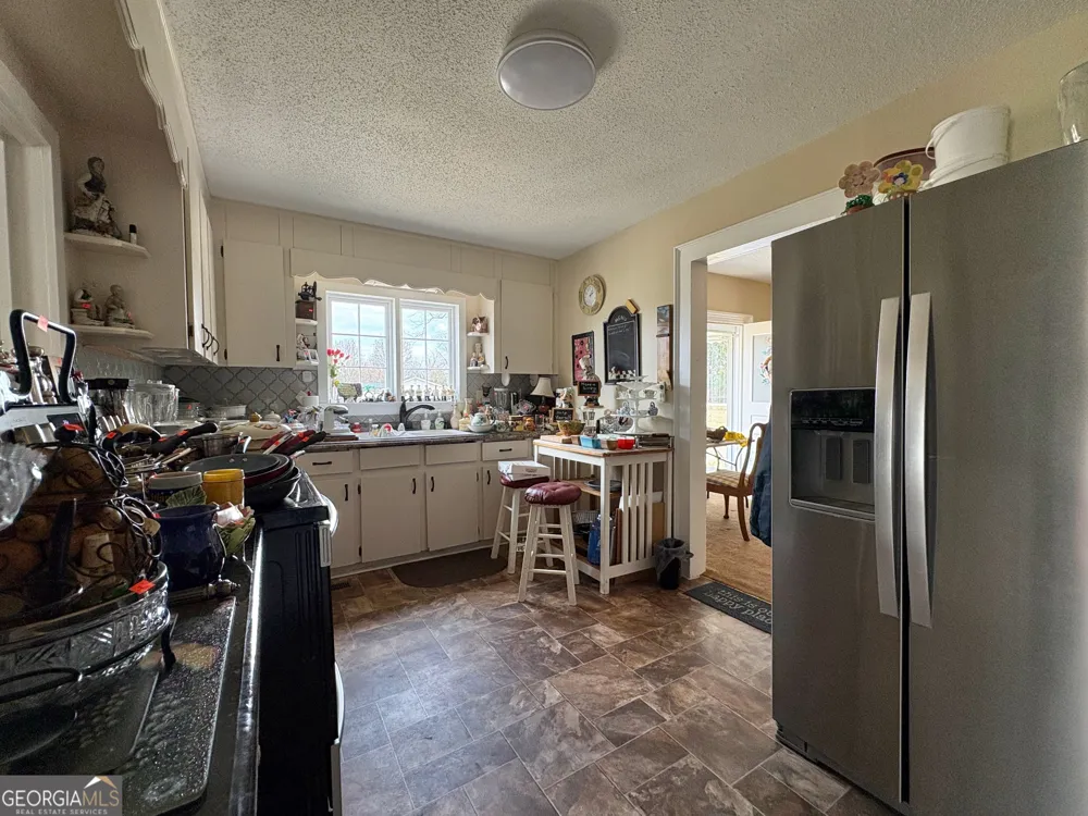 205 White RD Byron, GA 31008