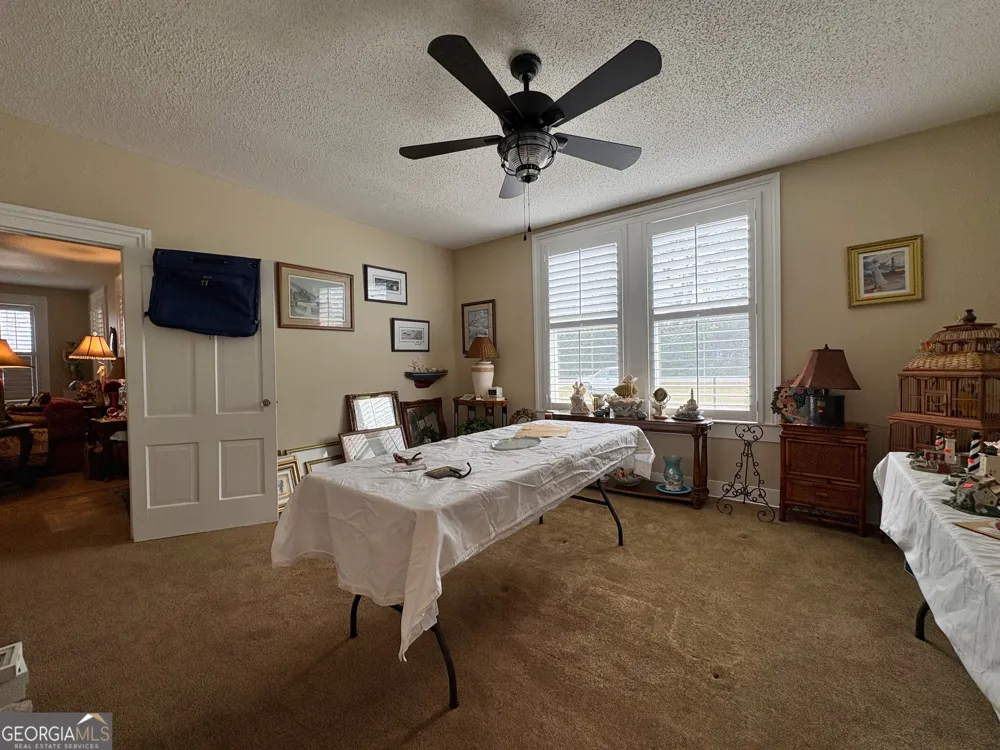 205 White RD Byron, GA 31008
