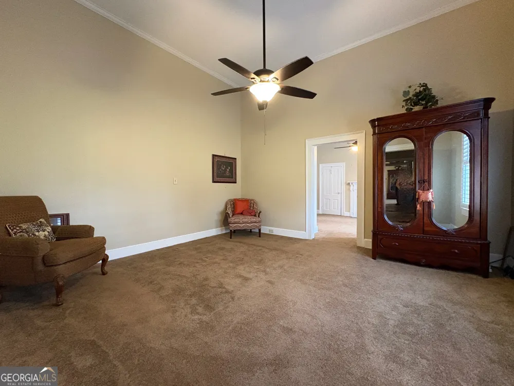 205 White RD Byron, GA 31008