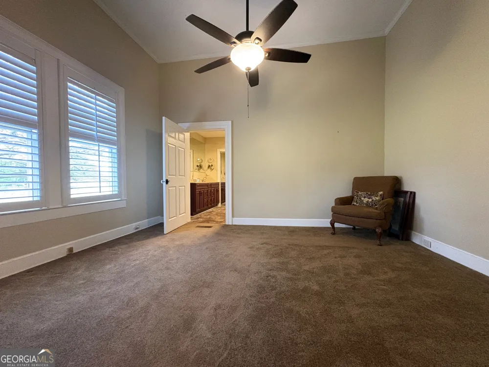 205 White RD Byron, GA 31008