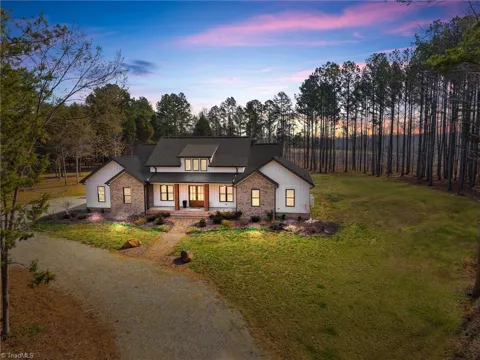 465 Baxx Drive