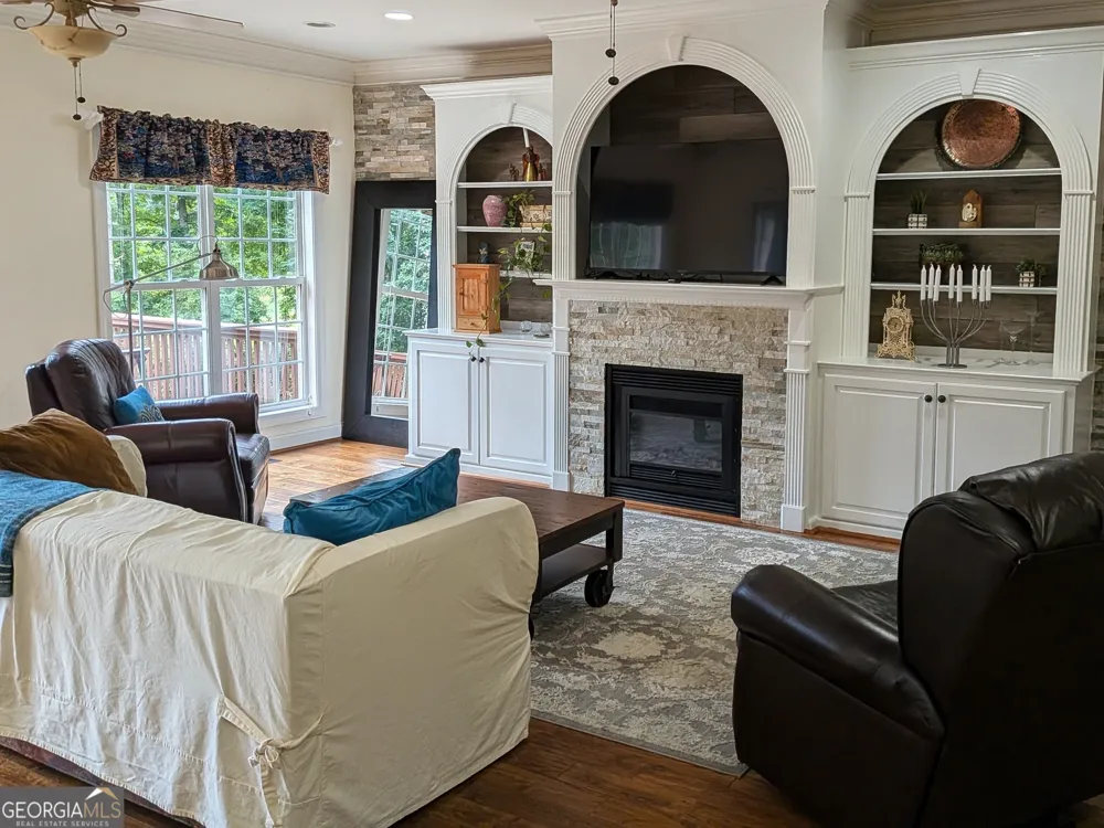 355 Golf View DR Cohutta, GA 30710