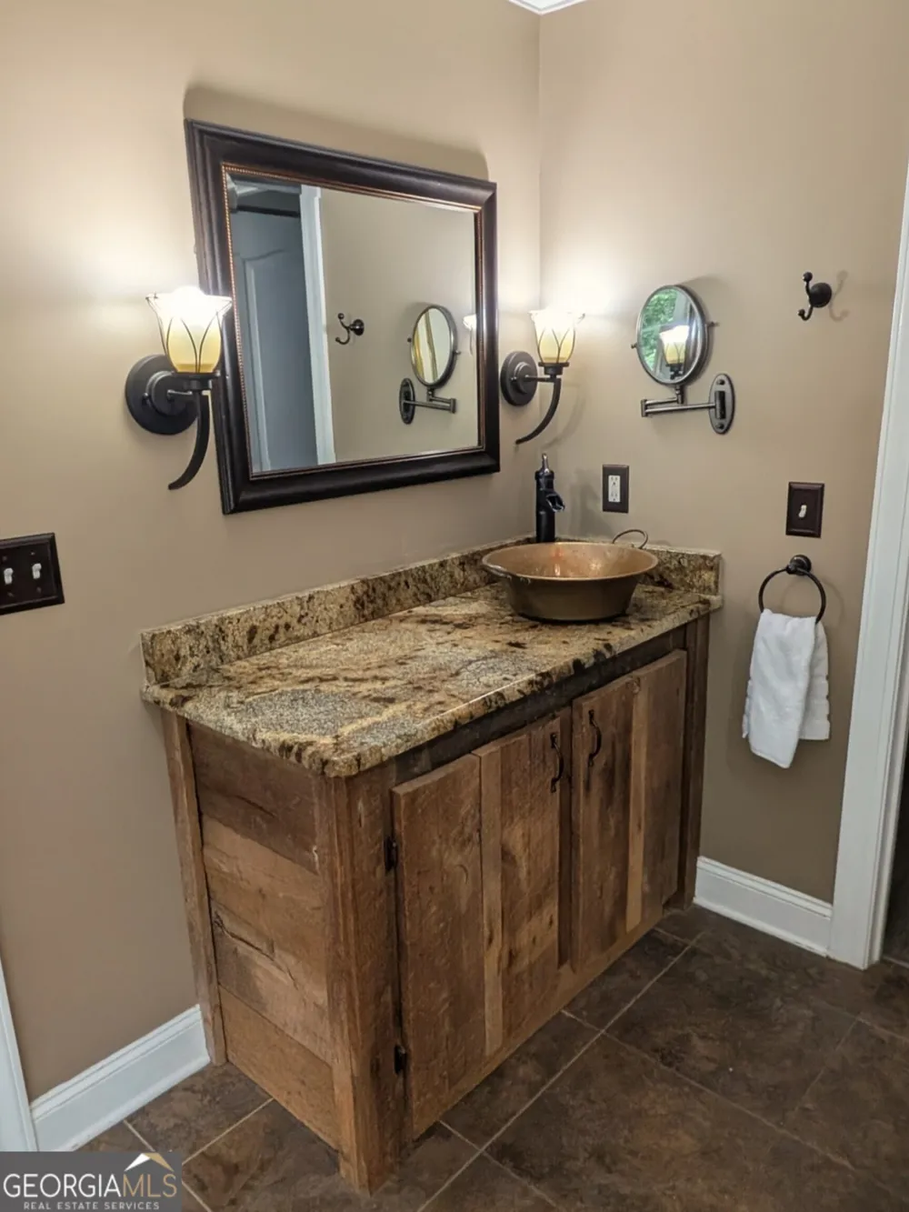 355 Golf View DR Cohutta, GA 30710