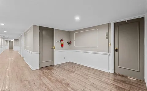 1101 Elm Street #1404