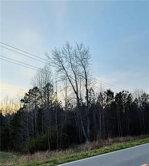 00 Mack Road