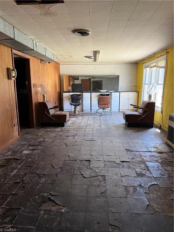 6222 Pine Street Mount Airy, NC 27030