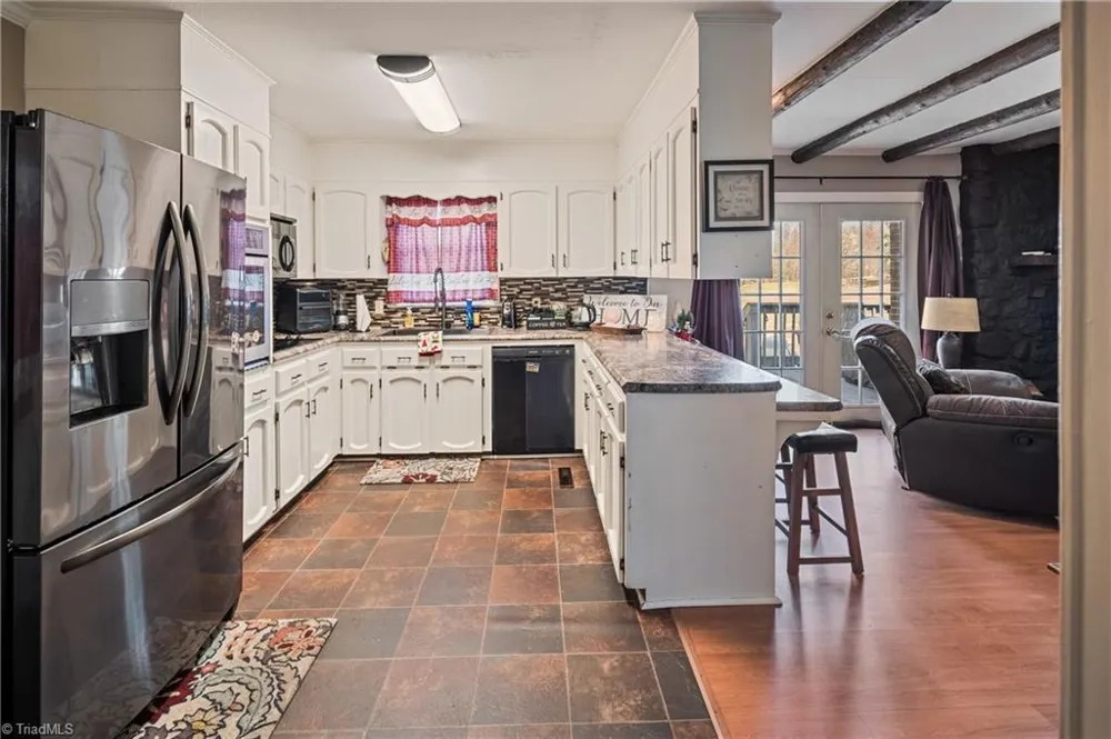 2198 S McKinney Road Mount Airy, NC 27030