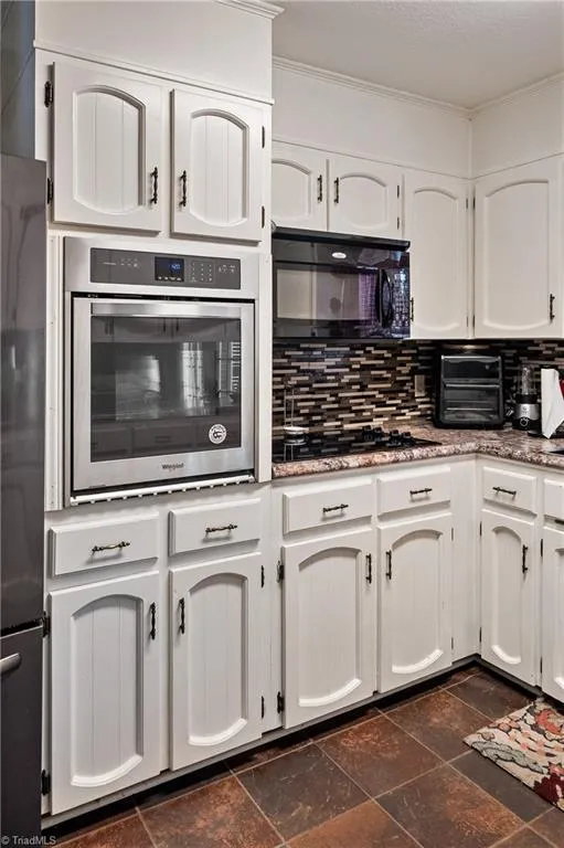 2198 S McKinney Road Mount Airy, NC 27030
