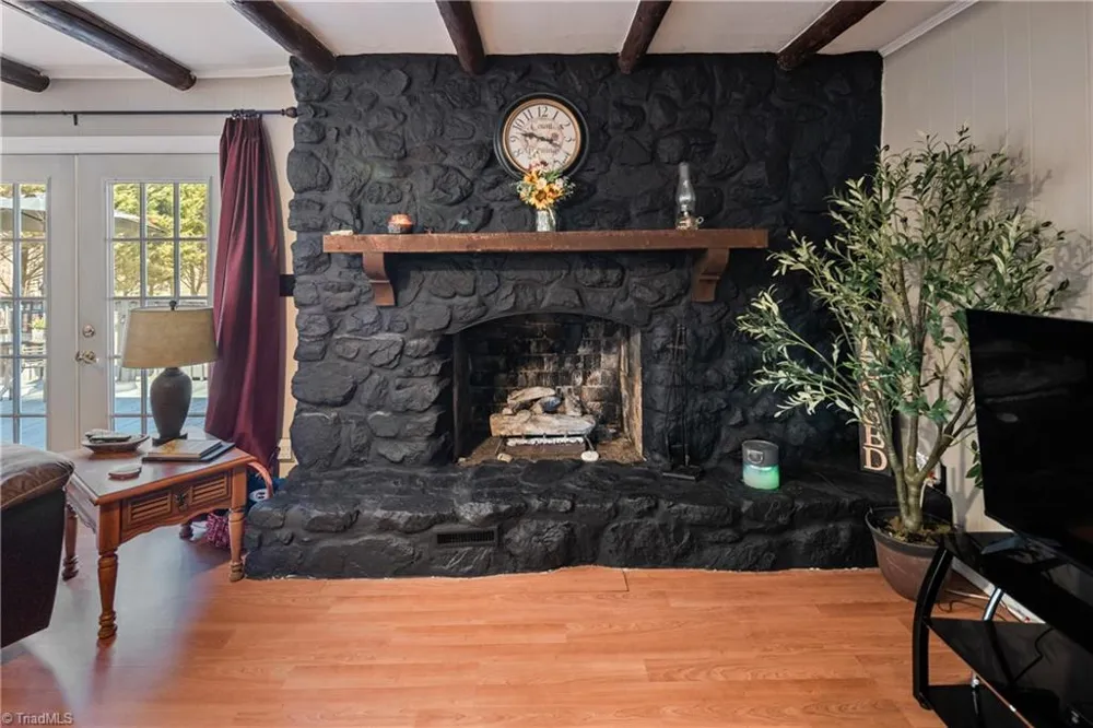 2198 S McKinney Road Mount Airy, NC 27030