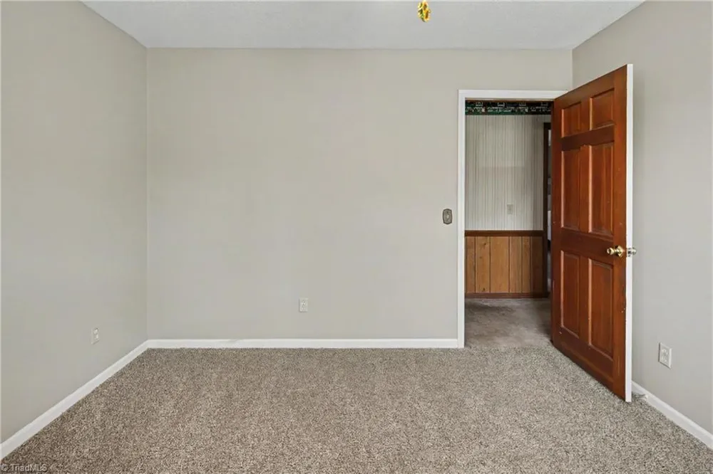 2198 S McKinney Road Mount Airy, NC 27030