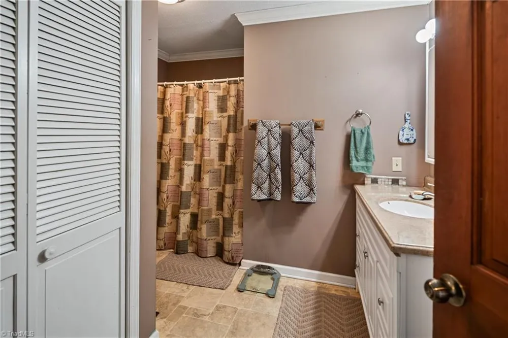 2198 S McKinney Road Mount Airy, NC 27030