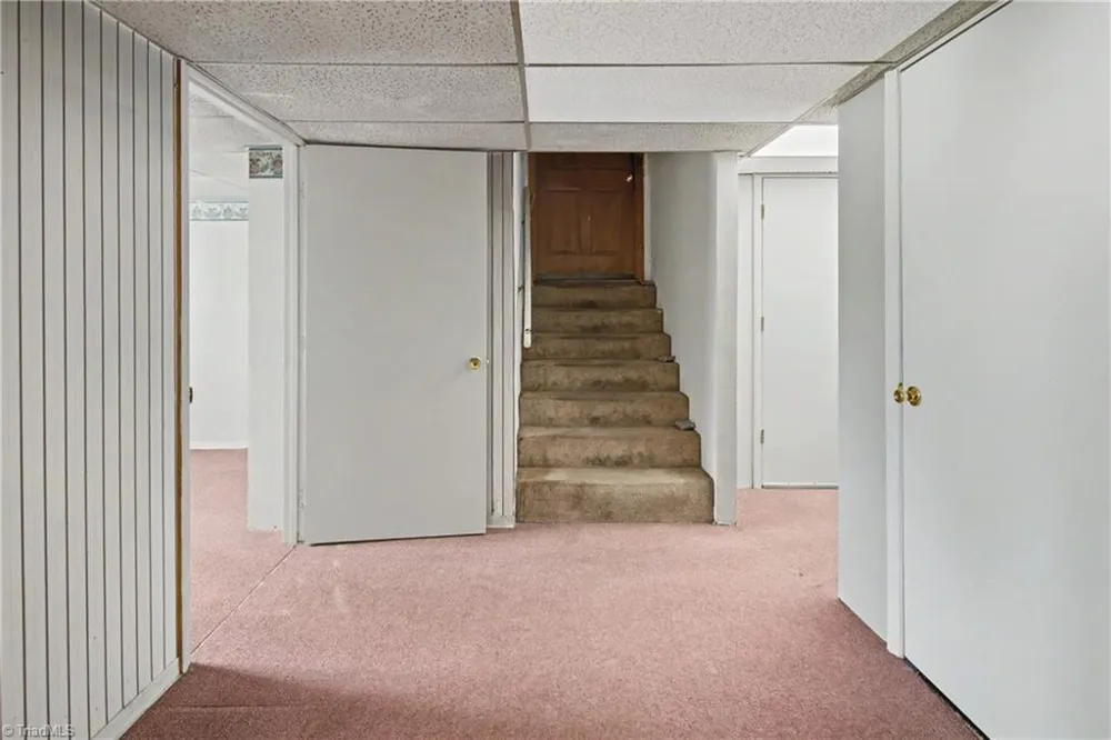 2198 S McKinney Road Mount Airy, NC 27030