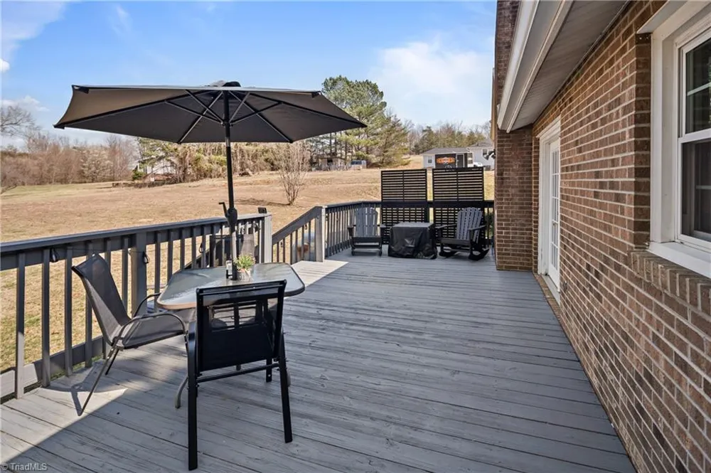 2198 S McKinney Road Mount Airy, NC 27030