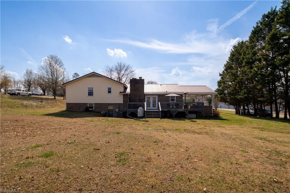 2198 S McKinney Road Mount Airy, NC 27030