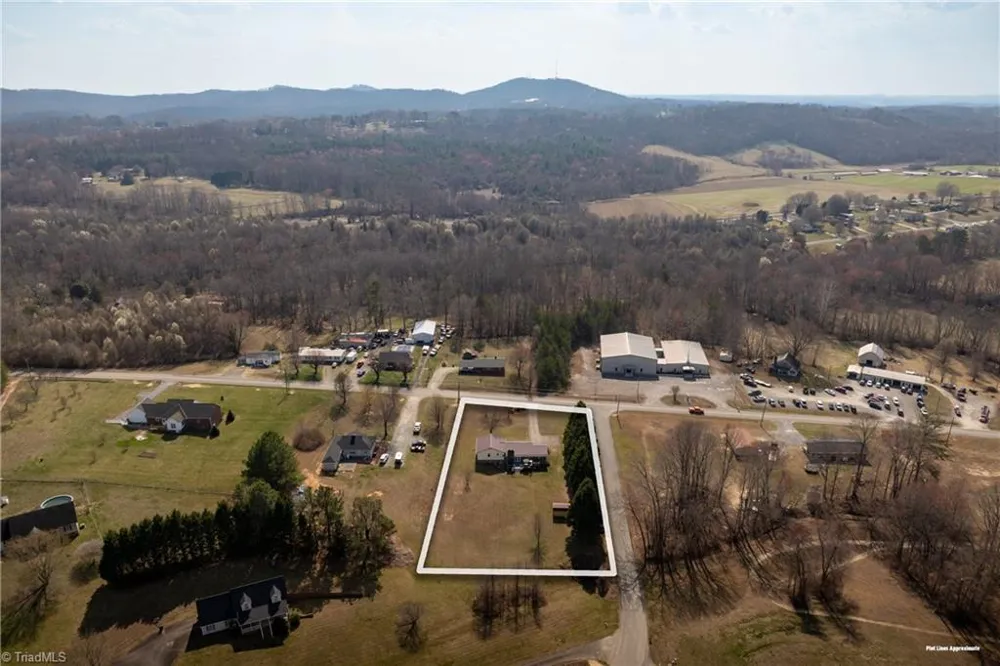 2198 S McKinney Road Mount Airy, NC 27030