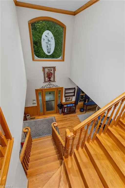 163 Old Hickory Lane Linville, NC 28646