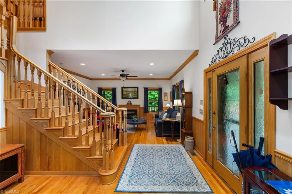 163 Old Hickory Lane Linville, NC 28646