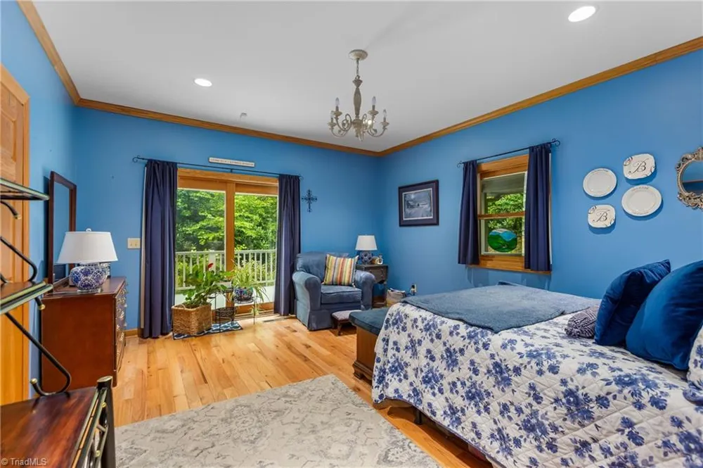163 Old Hickory Lane Linville, NC 28646