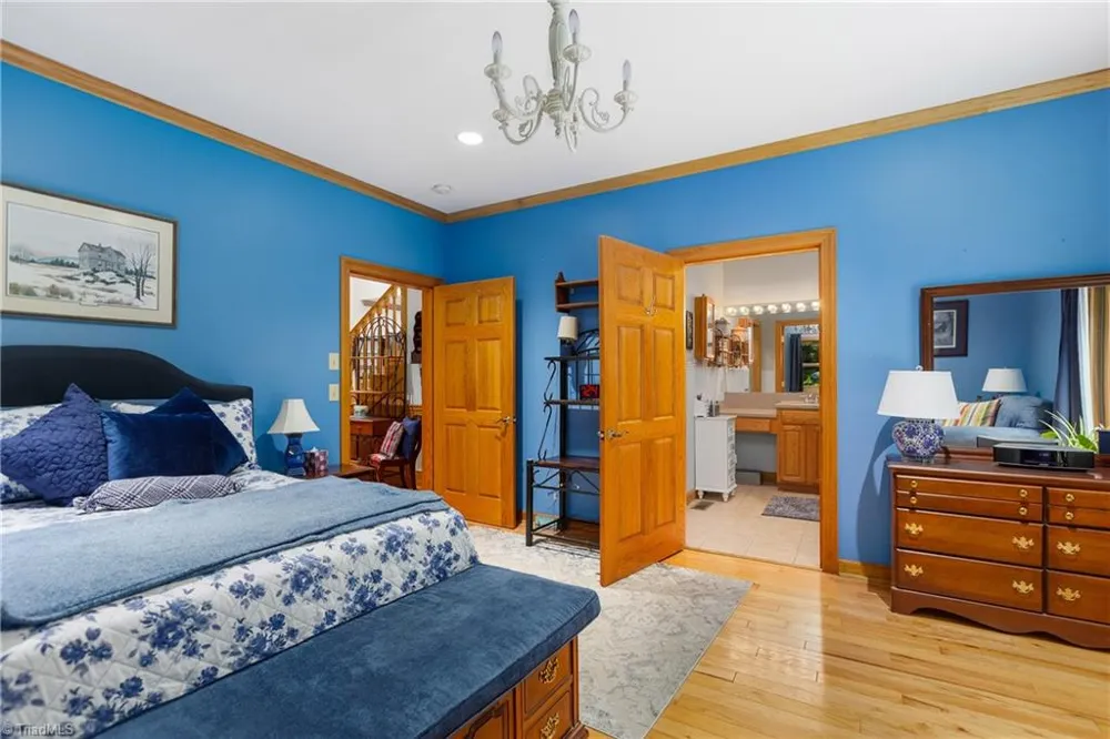 163 Old Hickory Lane Linville, NC 28646