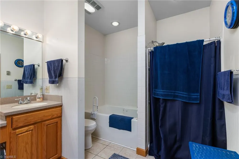 163 Old Hickory Lane Linville, NC 28646