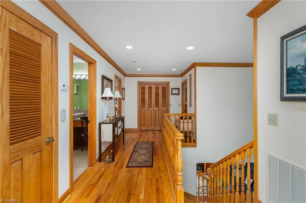 163 Old Hickory Lane Linville, NC 28646