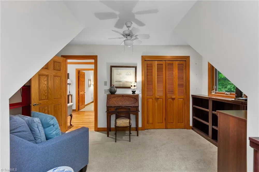 163 Old Hickory Lane Linville, NC 28646