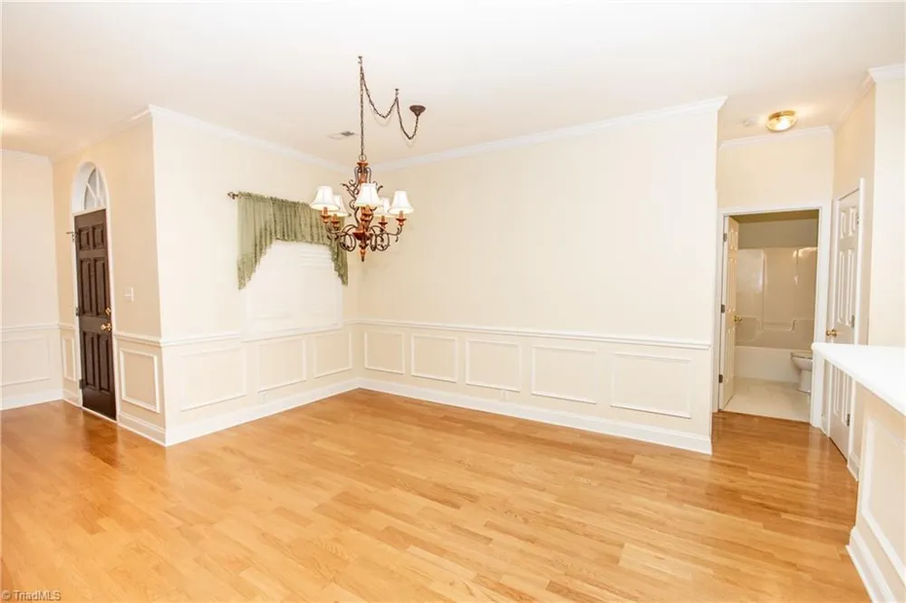 1365 Royalty Circle Statesville, NC 28625