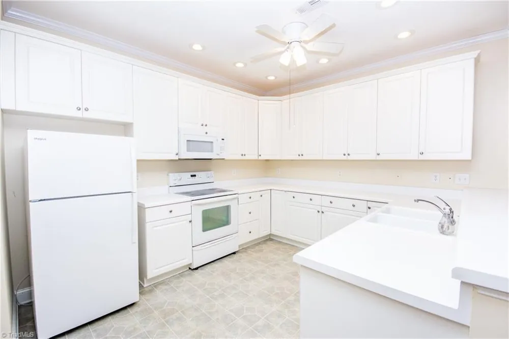 1365 Royalty Circle Statesville, NC 28625