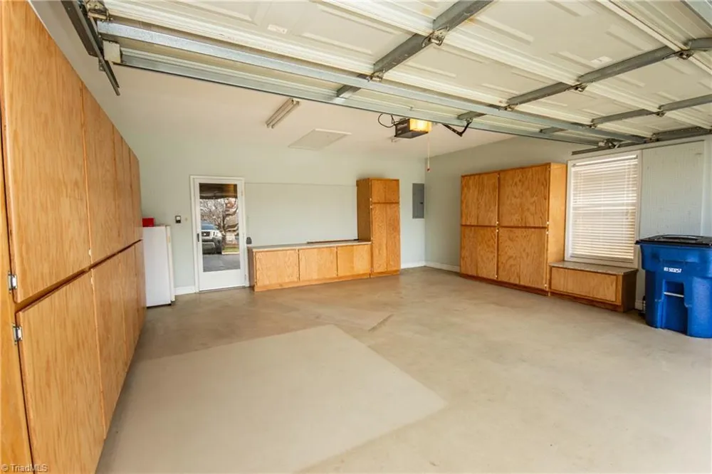1365 Royalty Circle Statesville, NC 28625