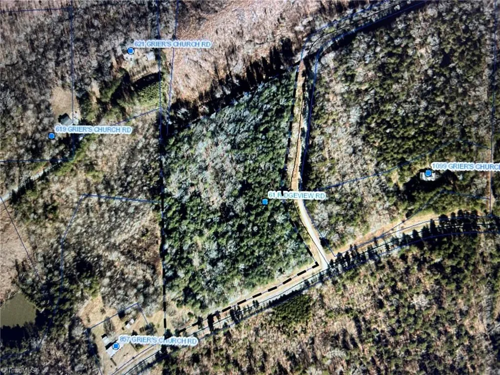 61 Ridgeview Road Leasburg, NC 27291