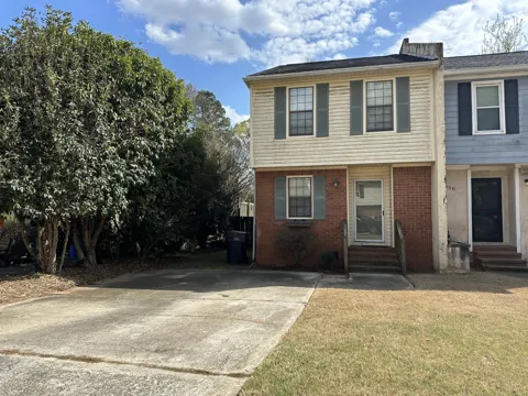 2448 Riverlook Drive