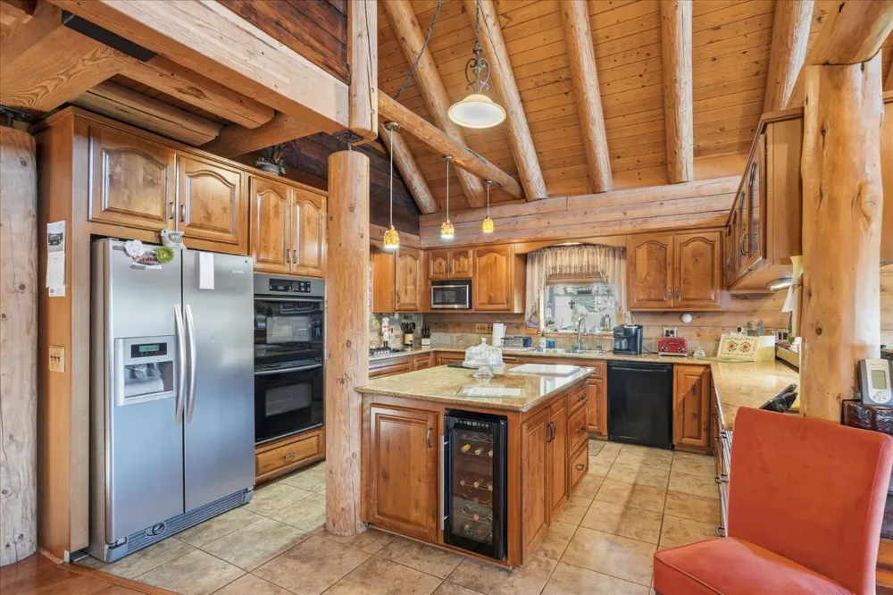 43227 Leach Road Ahwahnee, CA 93601
