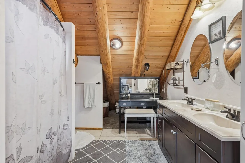 43227 Leach Road Ahwahnee, CA 93601