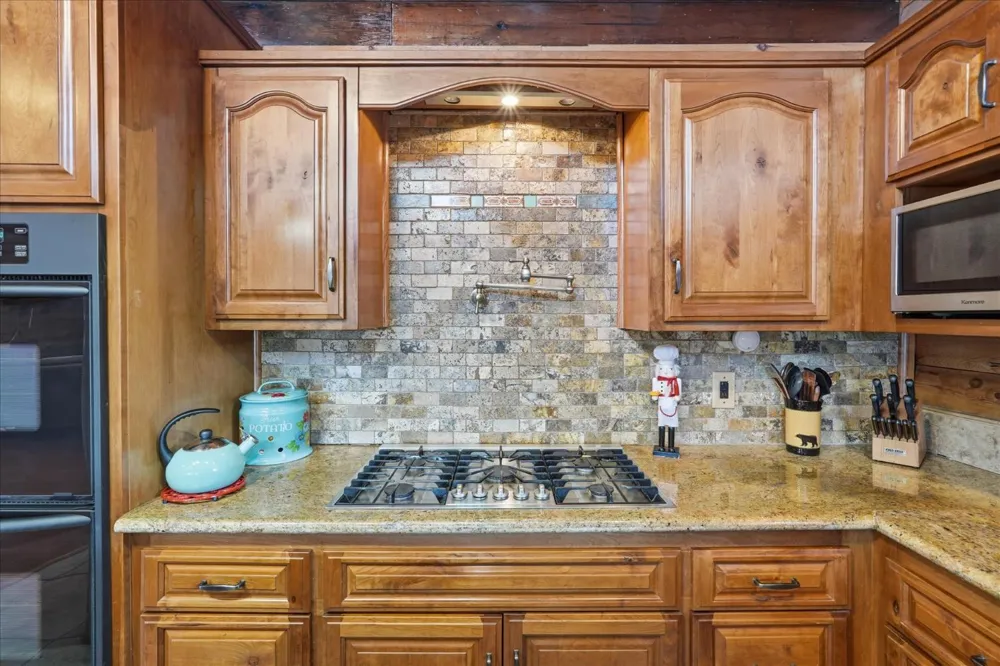 43227 Leach Road Ahwahnee, CA 93601