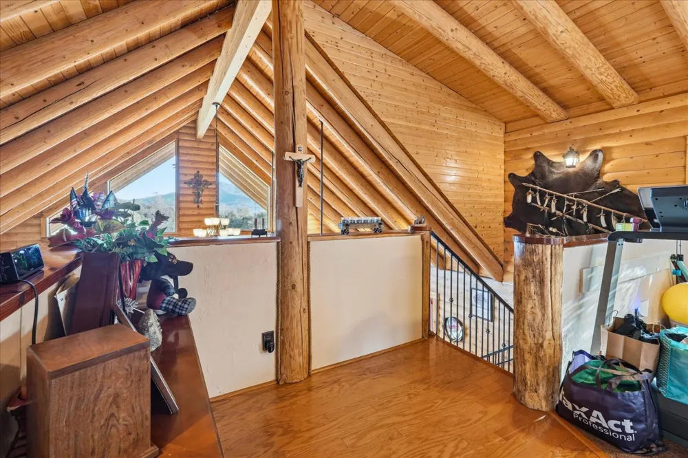 43227 Leach Road Ahwahnee, CA 93601
